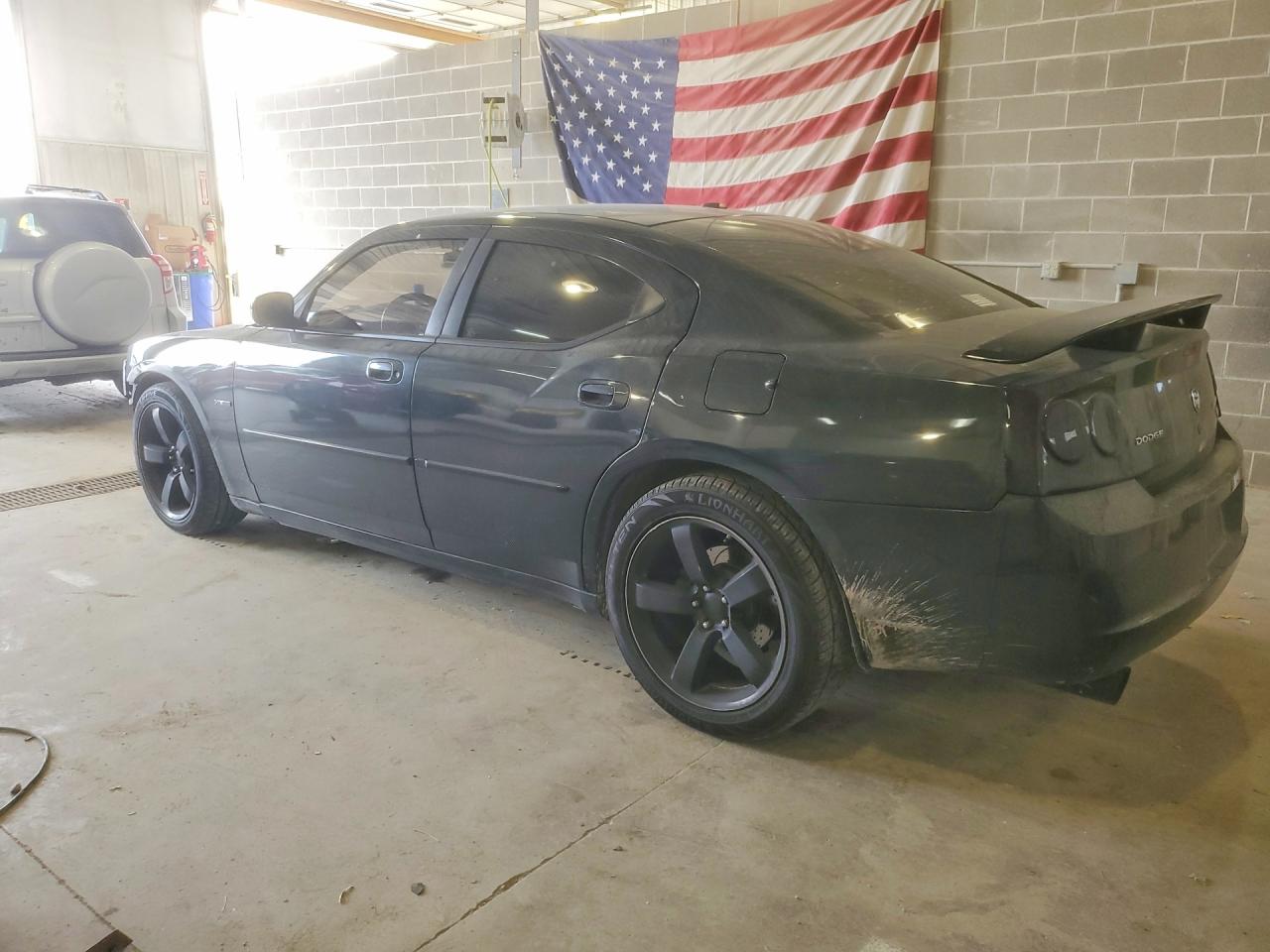 2009 DODGE CHARGER R/T photo 2