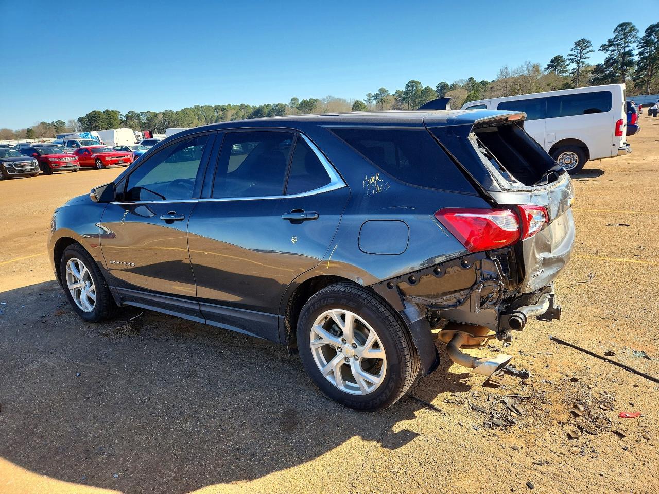 2018 CHEVROLET EQUINOX LT photo 3