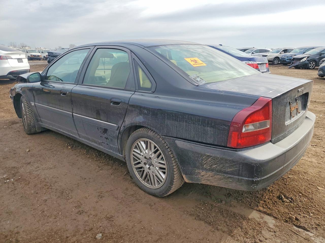 2001 VOLVO S80 photo 2