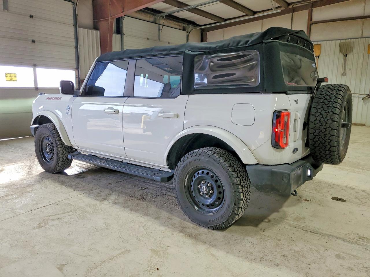 2021 FORD BRONCO BASE photo 2
