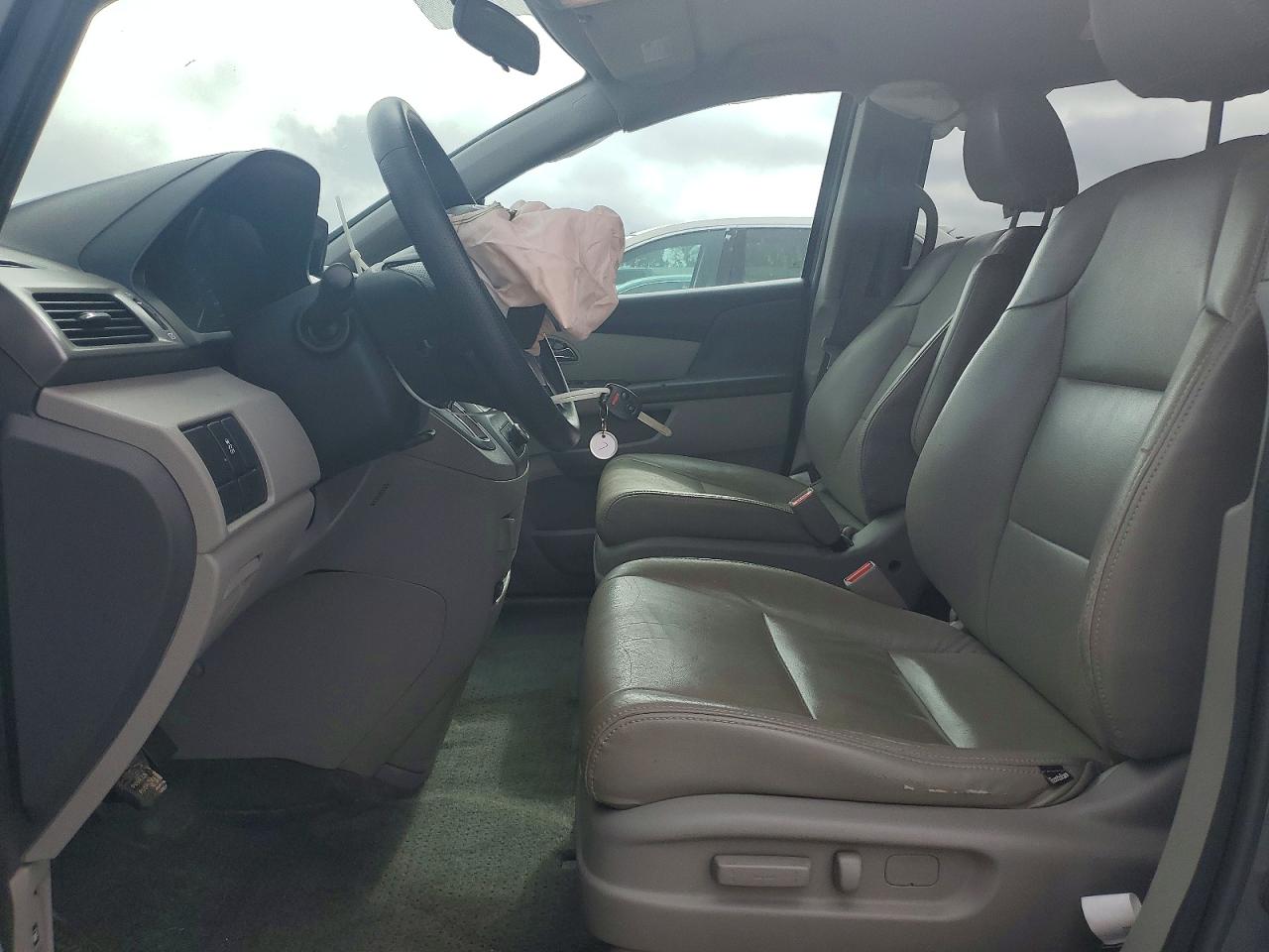 2016 HONDA ODYSSEY LX photo 13