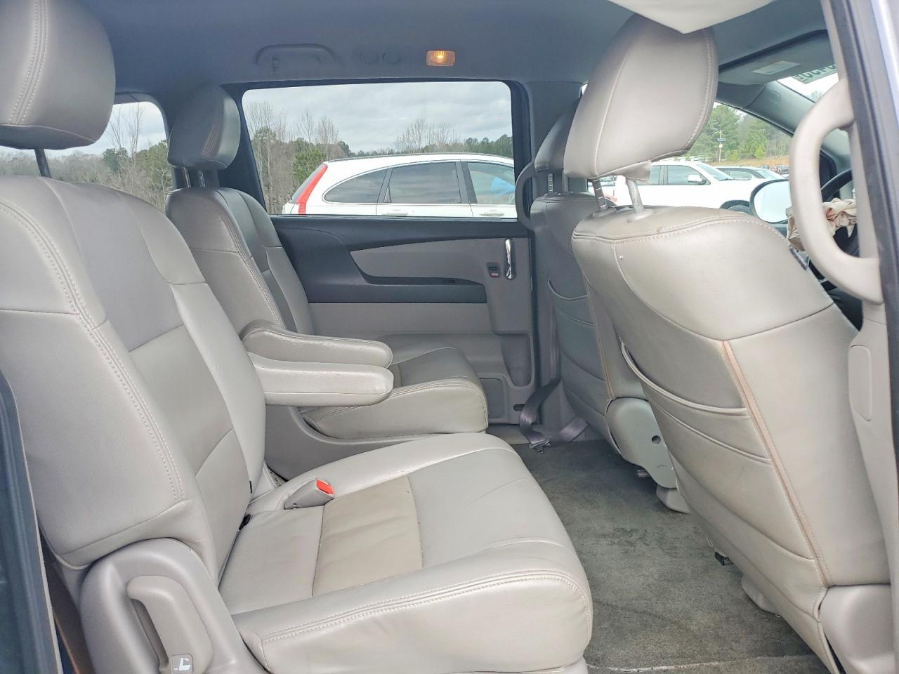 2016 HONDA ODYSSEY LX photo 21