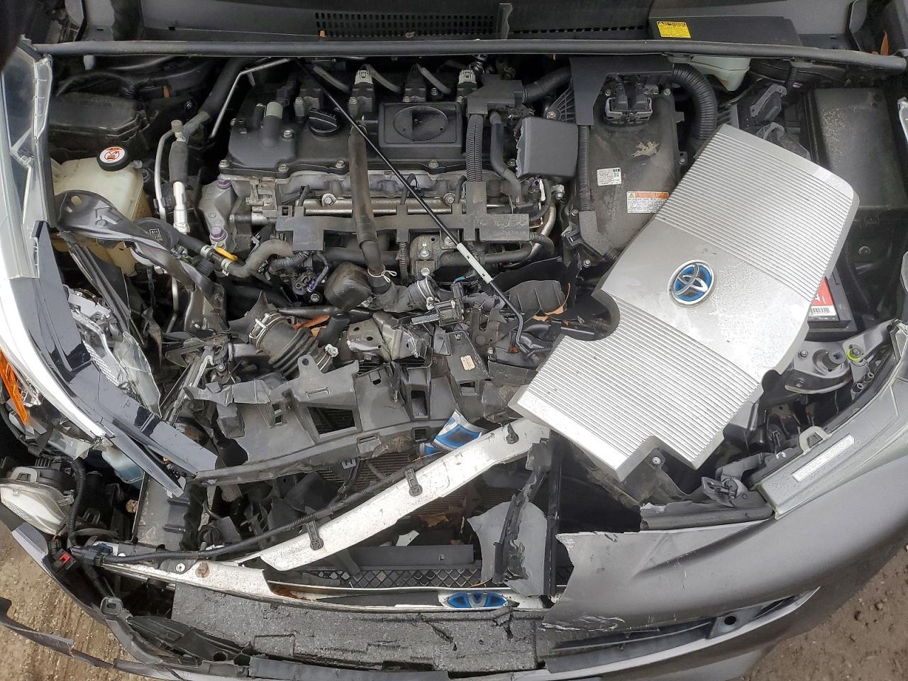 2018 TOYOTA PRIUS FOUR TOURING photo 11