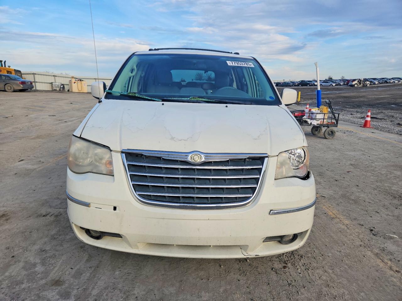 2008 CHRYSLER TOWN & COUNTRY TOURING photo 5