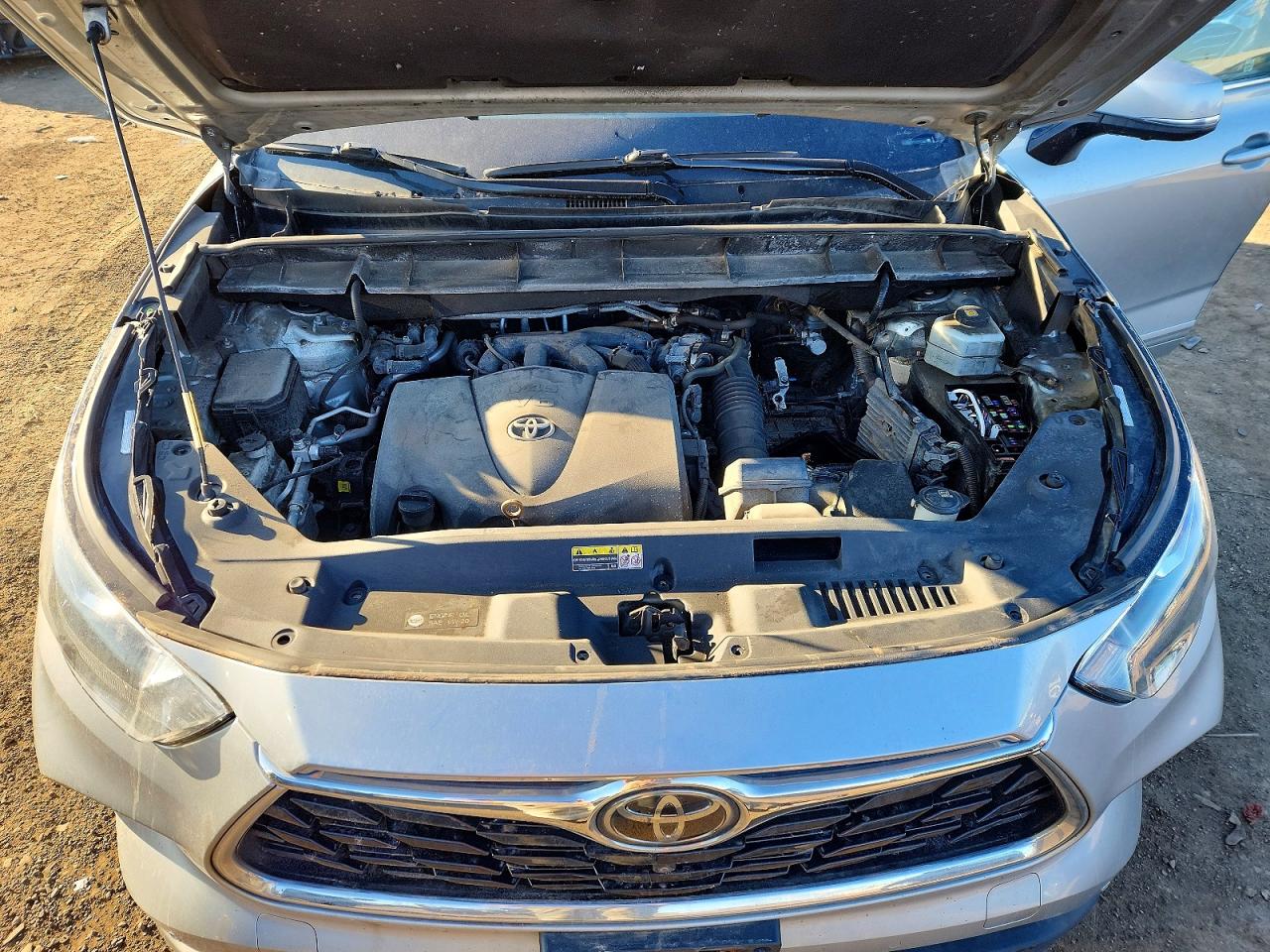 2020 TOYOTA HIGHLANDER LIMITED photo 12