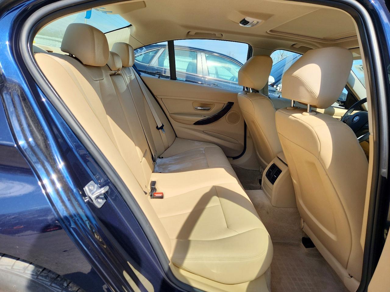 2015 BMW 320 I XDRIVE photo 10