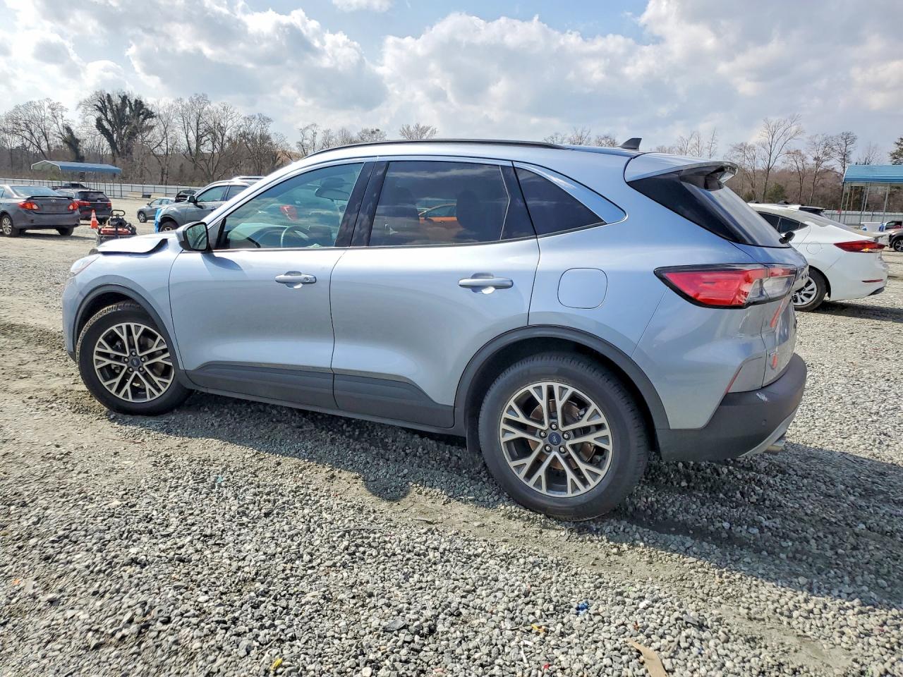 2022 FORD ESCAPE SEL photo 2