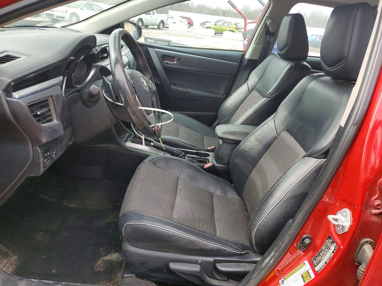2015 TOYOTA COROLLA S PLUS photo 19