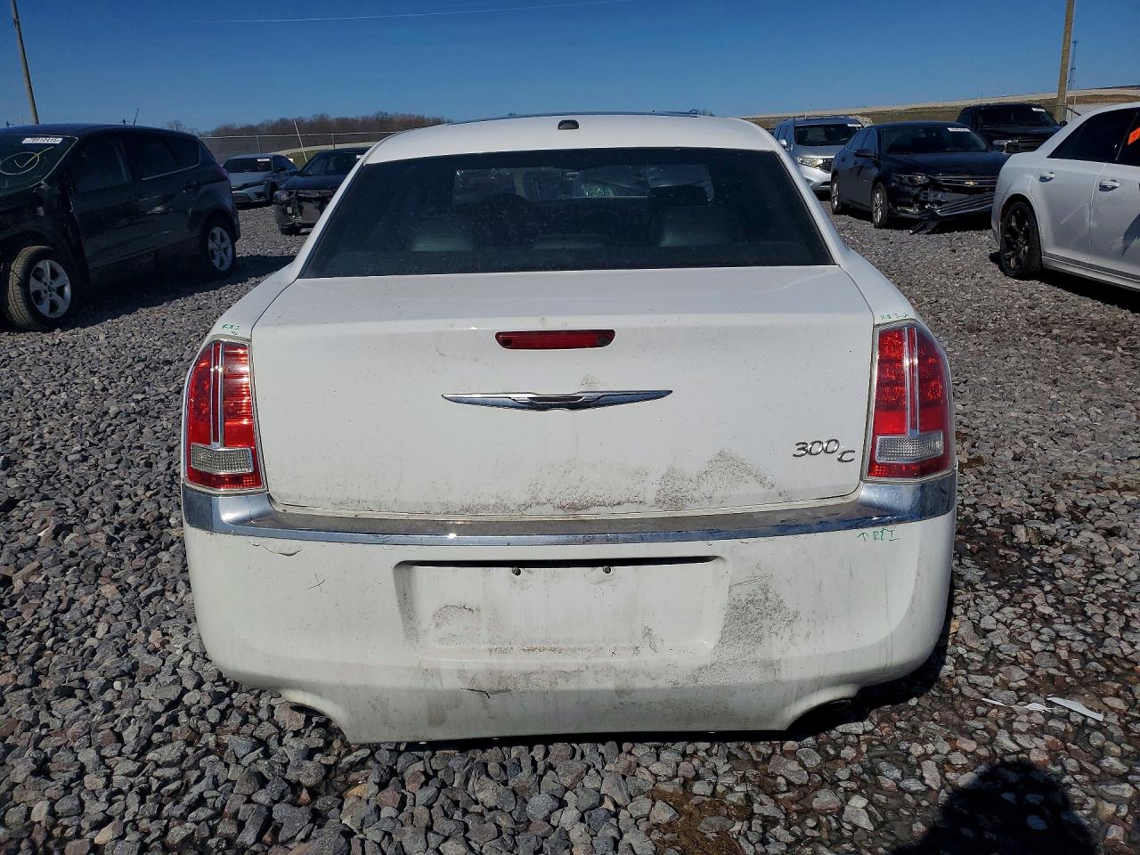 2011 CHRYSLER 300C photo 11