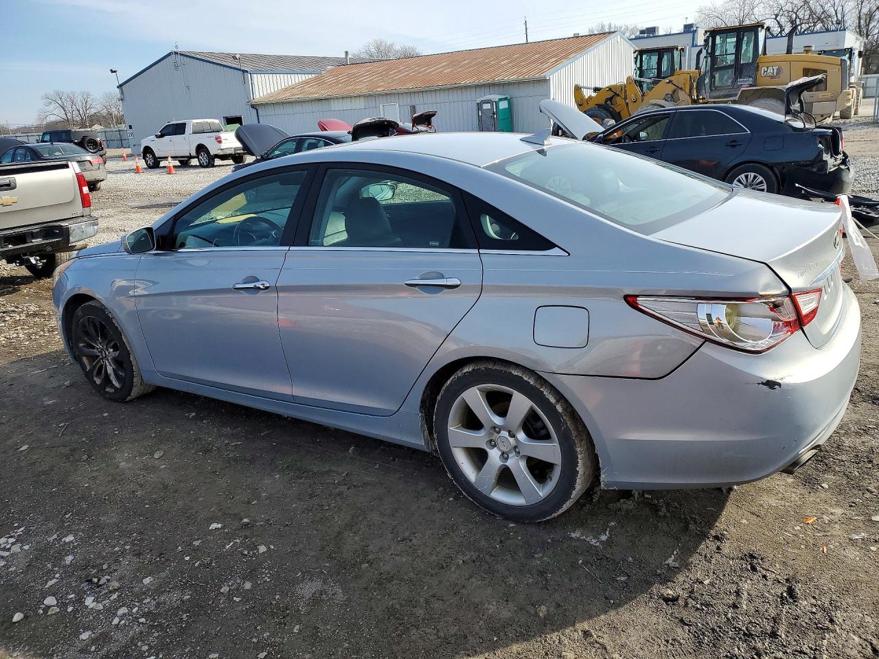 2011 HYUNDAI SONATA photo 4