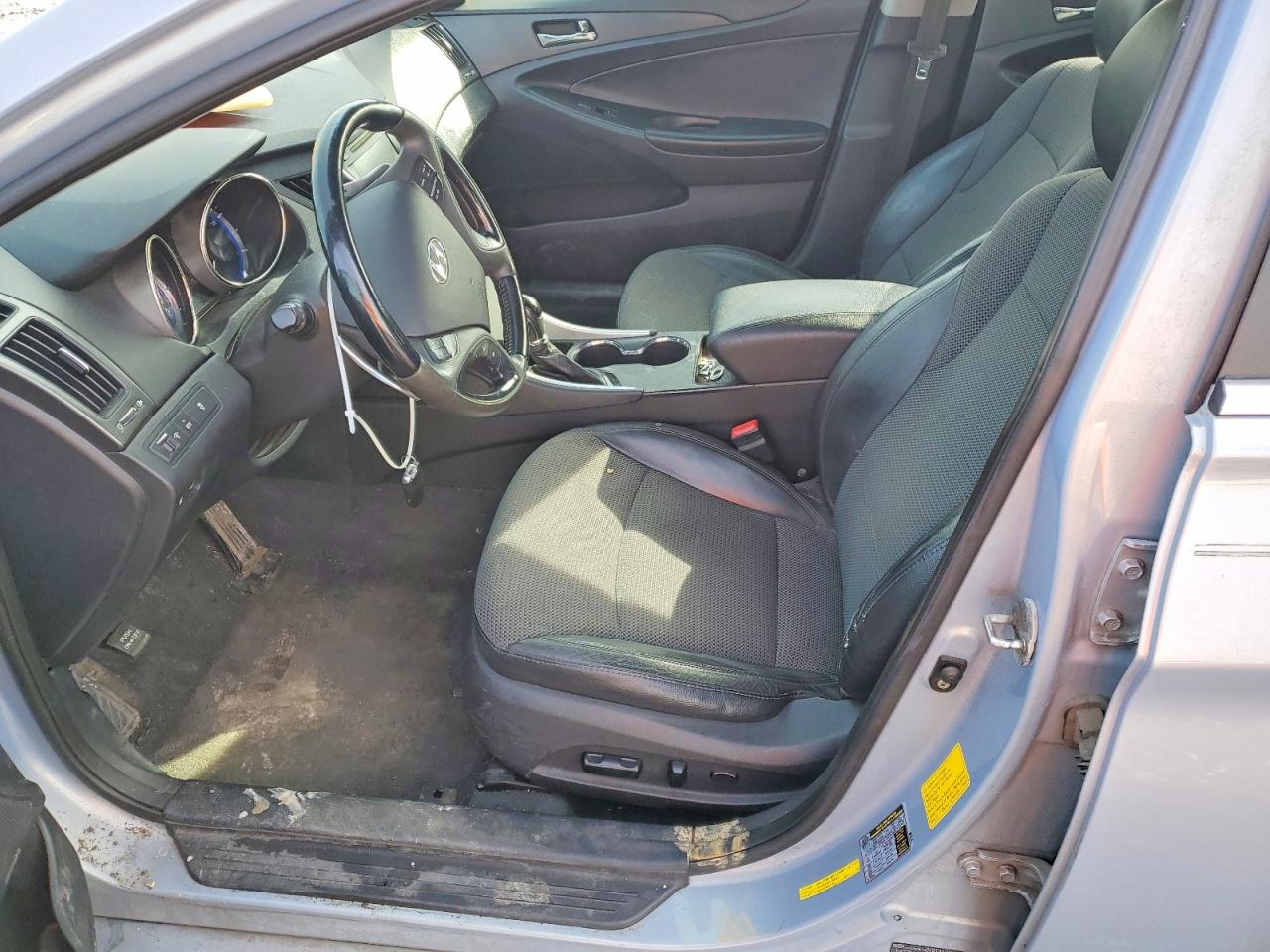 2011 HYUNDAI SONATA photo 19