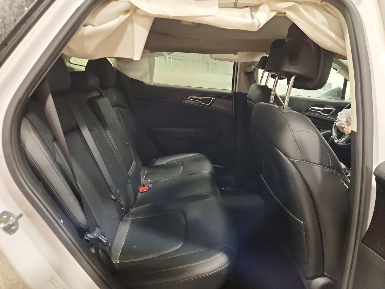 2023 KIA SPORTAGE EX photo 11