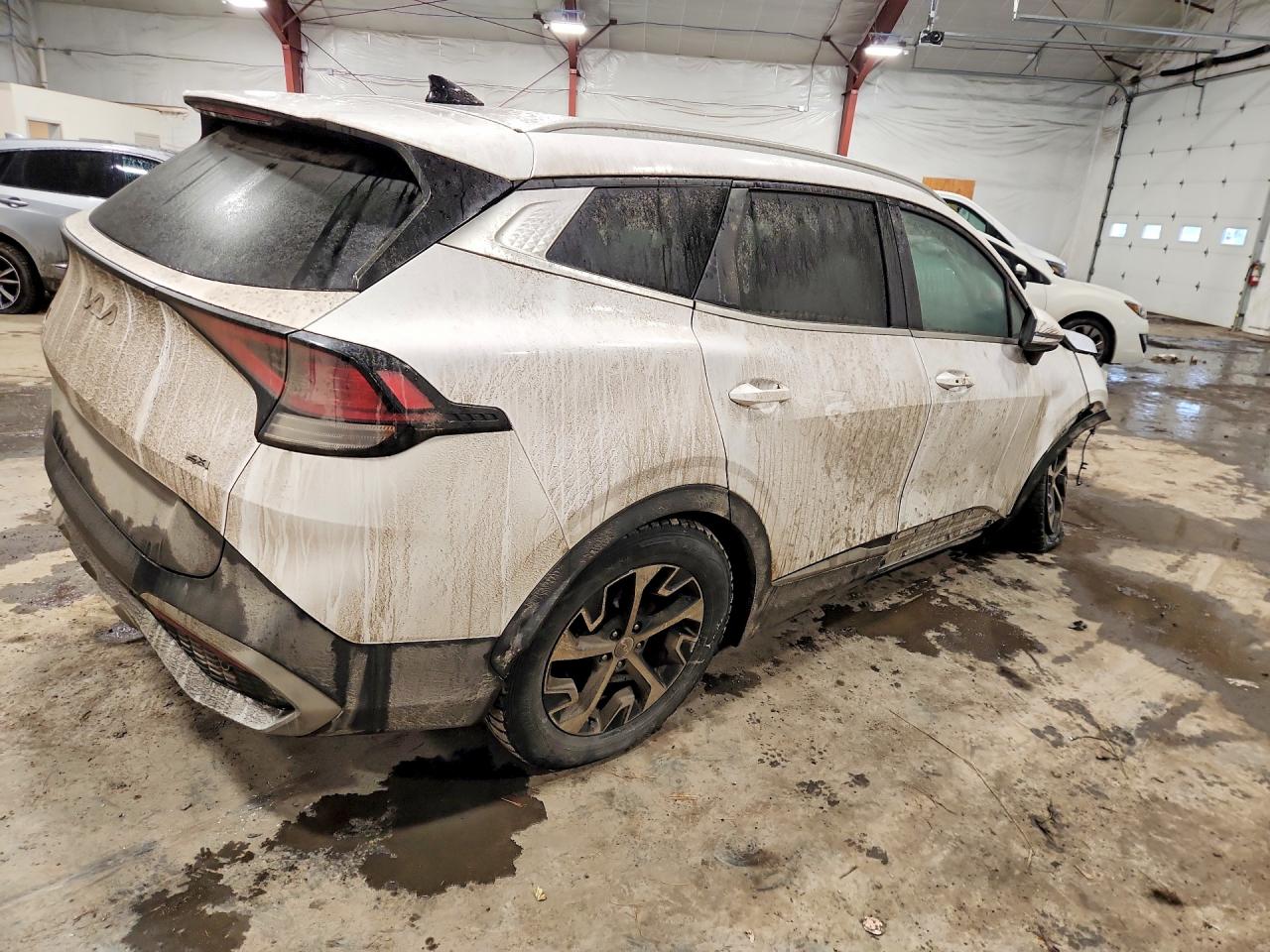 2023 KIA SPORTAGE EX photo 3
