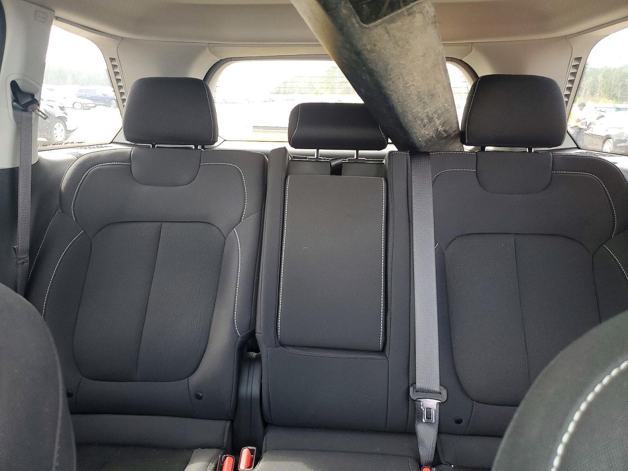 2023 JEEP GRAND CHEROKEE LAREDO photo 19