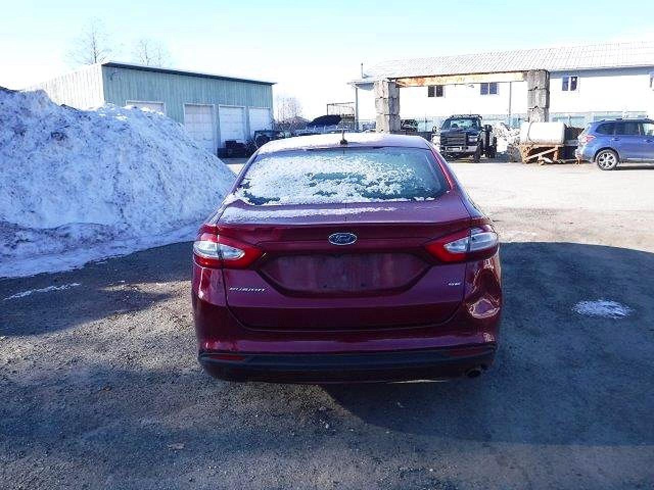 2016 FORD FUSION SE photo 11