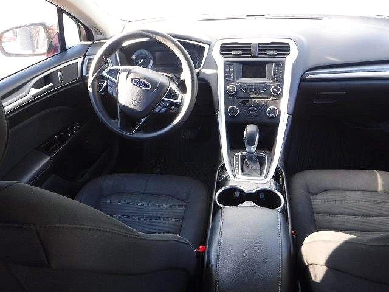 2016 FORD FUSION SE photo 15