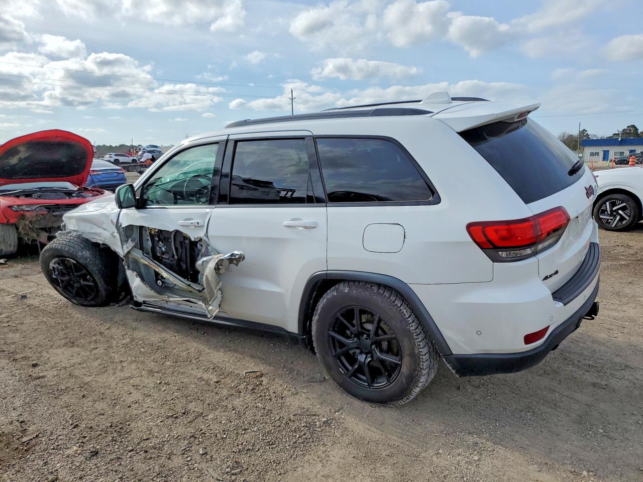 2018 JEEP GRAND CHEROKEE TRAILHAWK photo 3