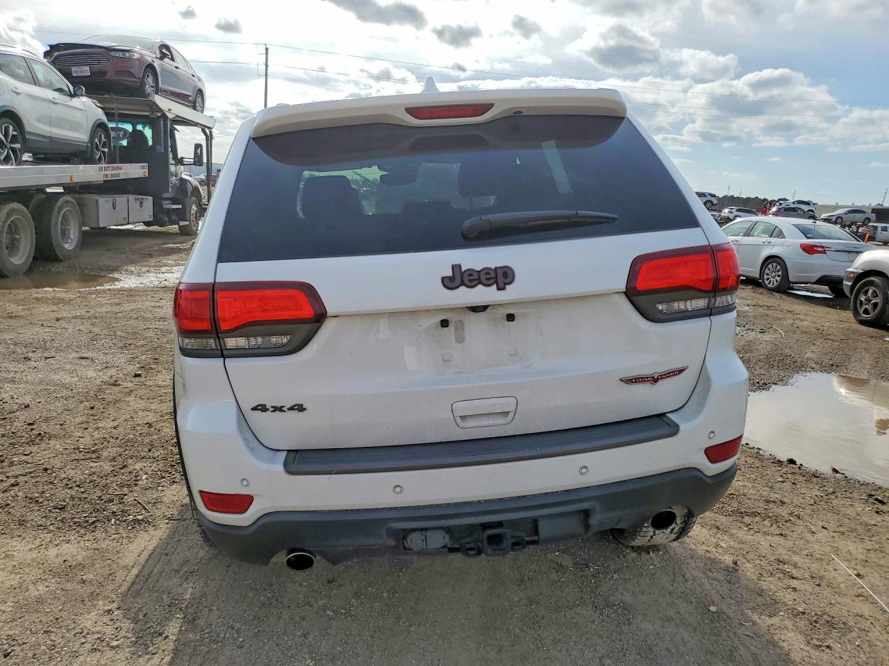 2018 JEEP GRAND CHEROKEE TRAILHAWK photo 11