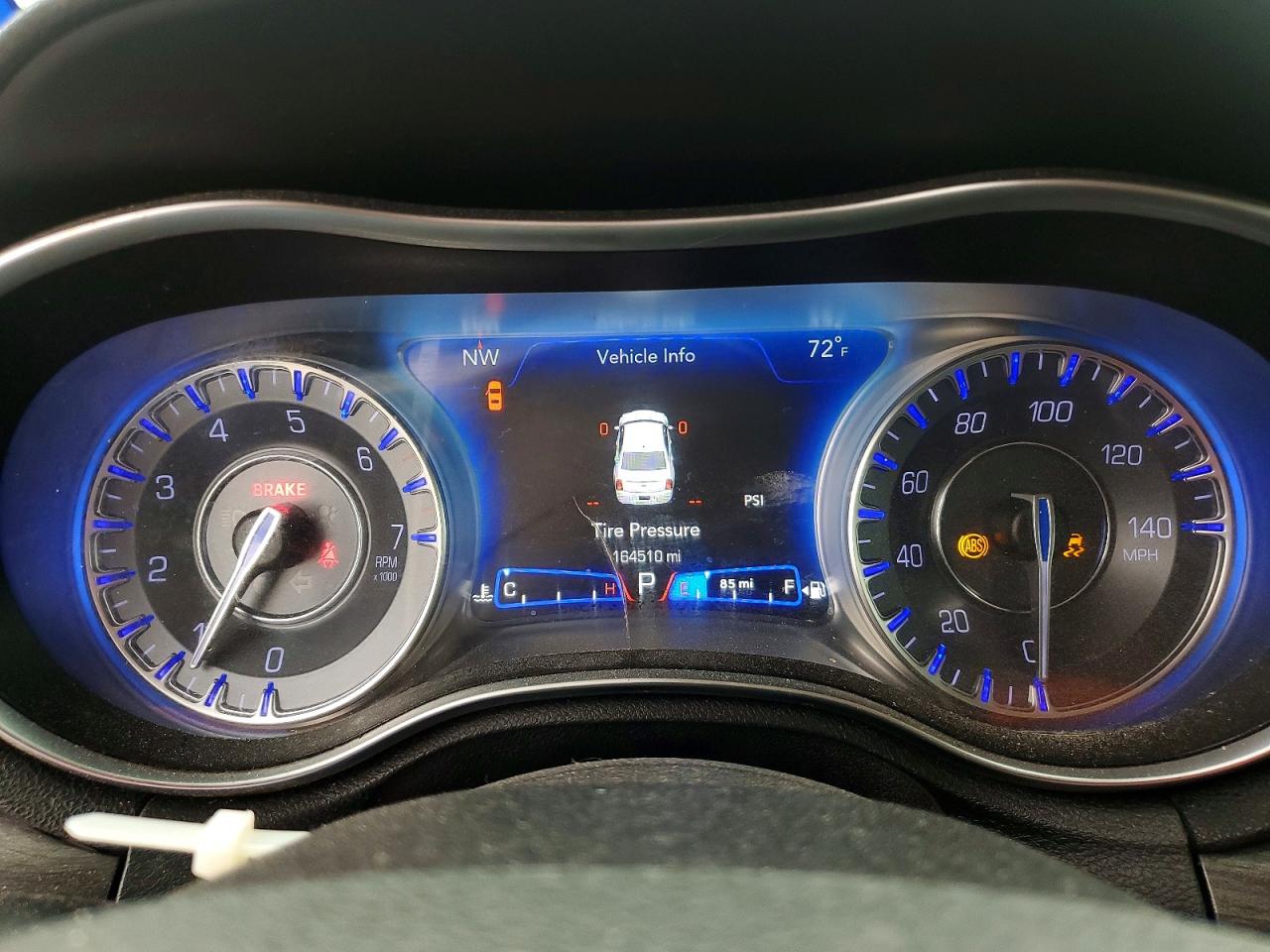 2019 CHRYSLER 300 TOURING photo 25