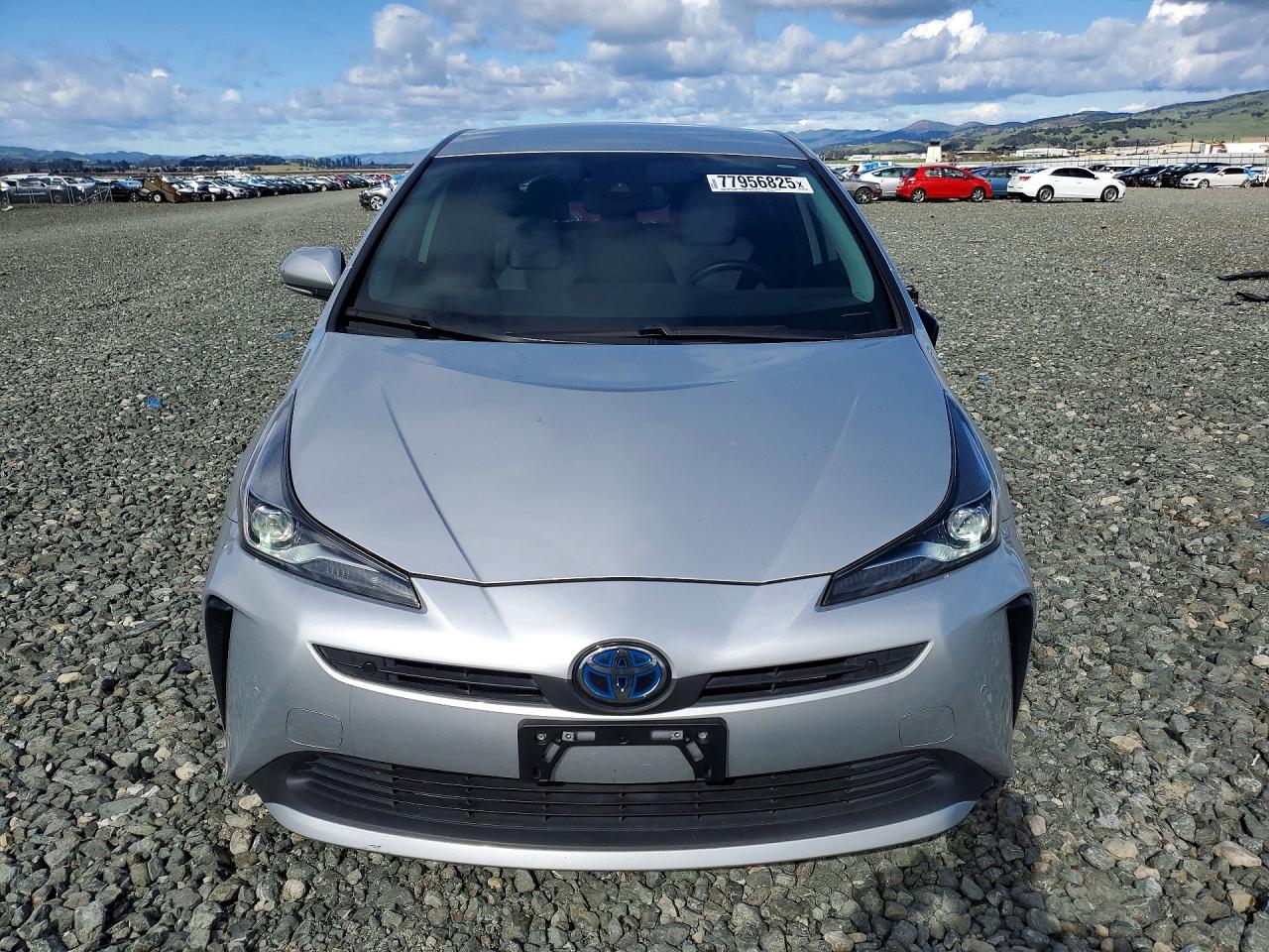 2019 TOYOTA PRIUS photo 5