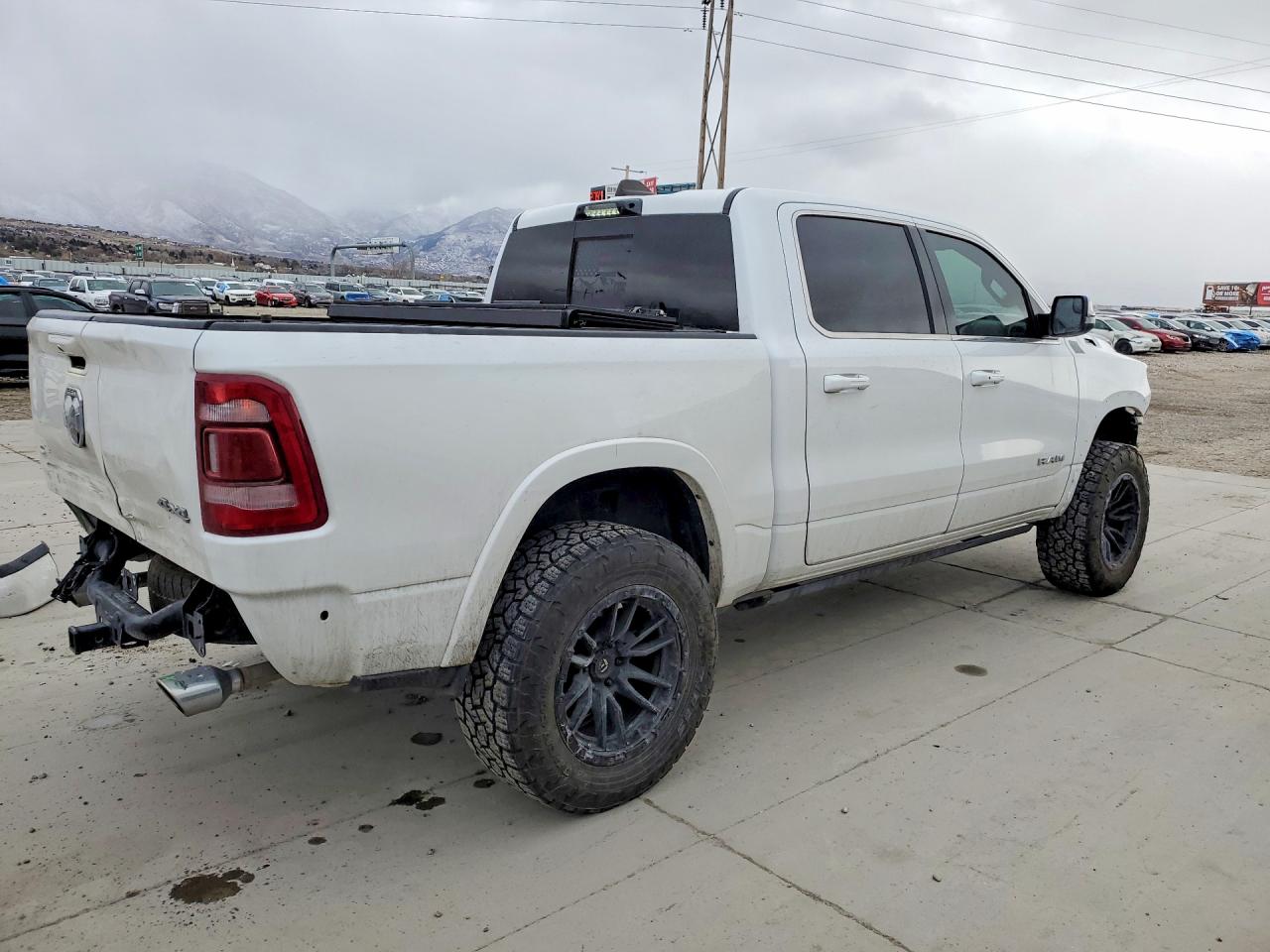 2023 RAM 1500 LONGHORN photo 3