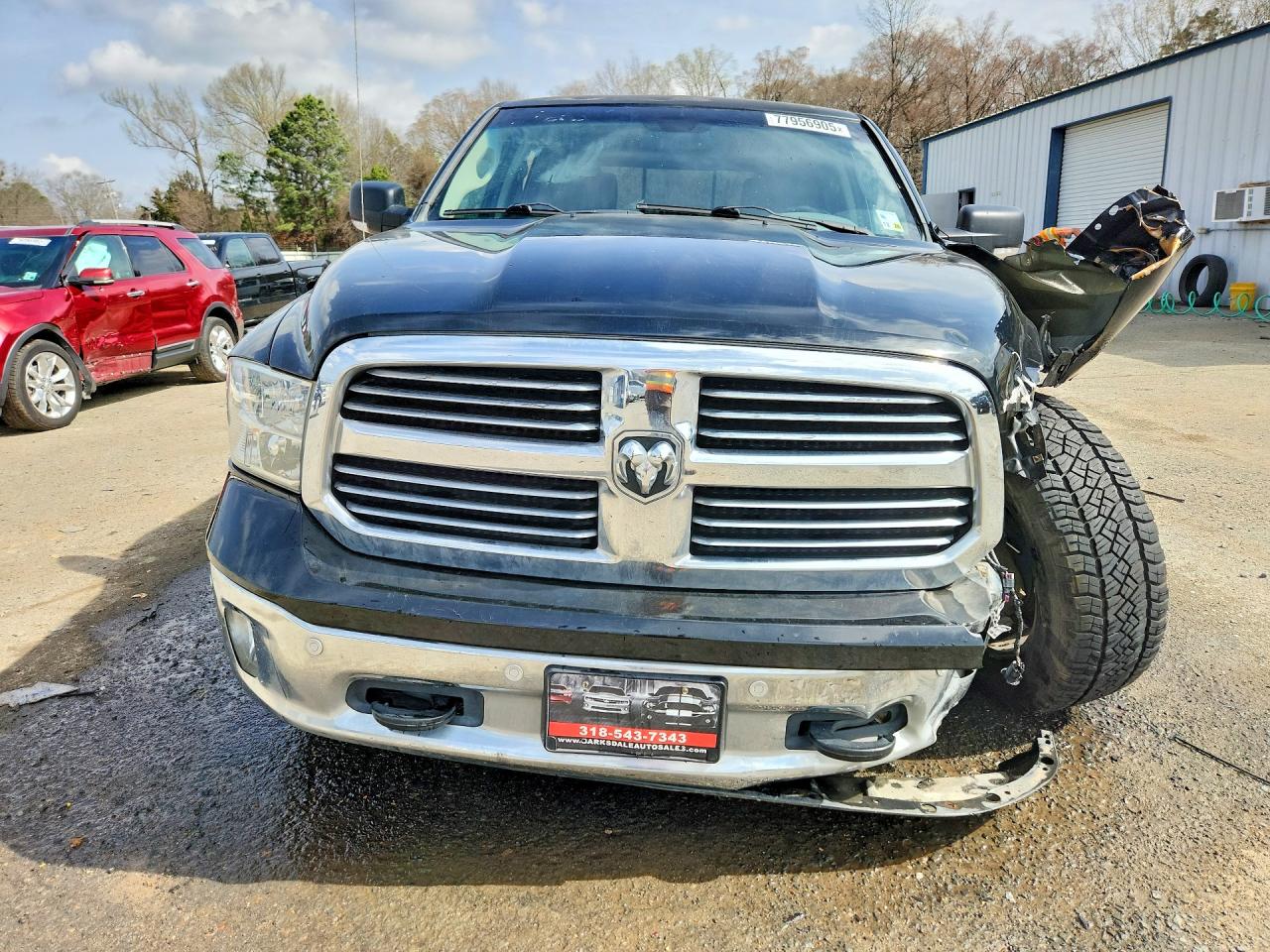 2015 RAM 1500 SLT photo 5