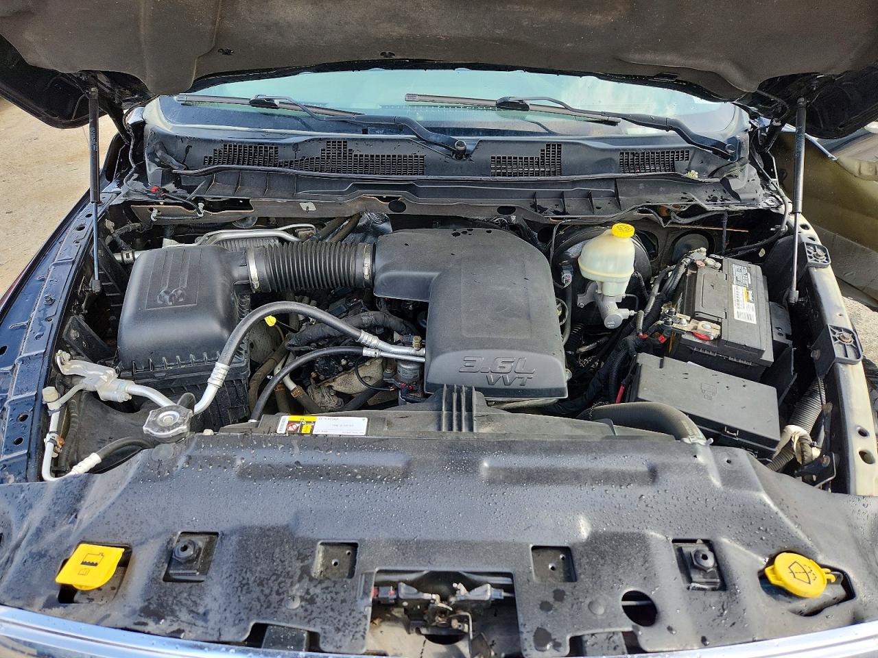 2015 RAM 1500 SLT photo 11