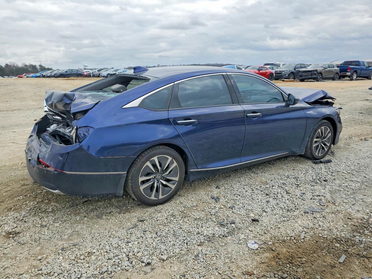 2020 HONDA ACCORD TOURING HYBRID photo 3
