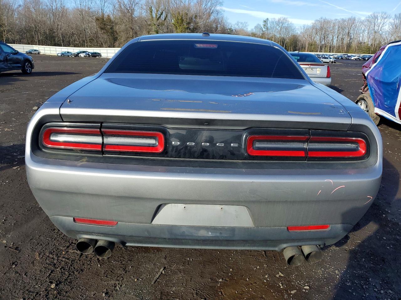 2016 DODGE CHALLENGER SXT photo 11