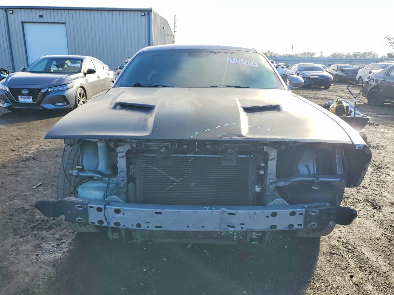 2016 DODGE CHALLENGER SXT photo 9