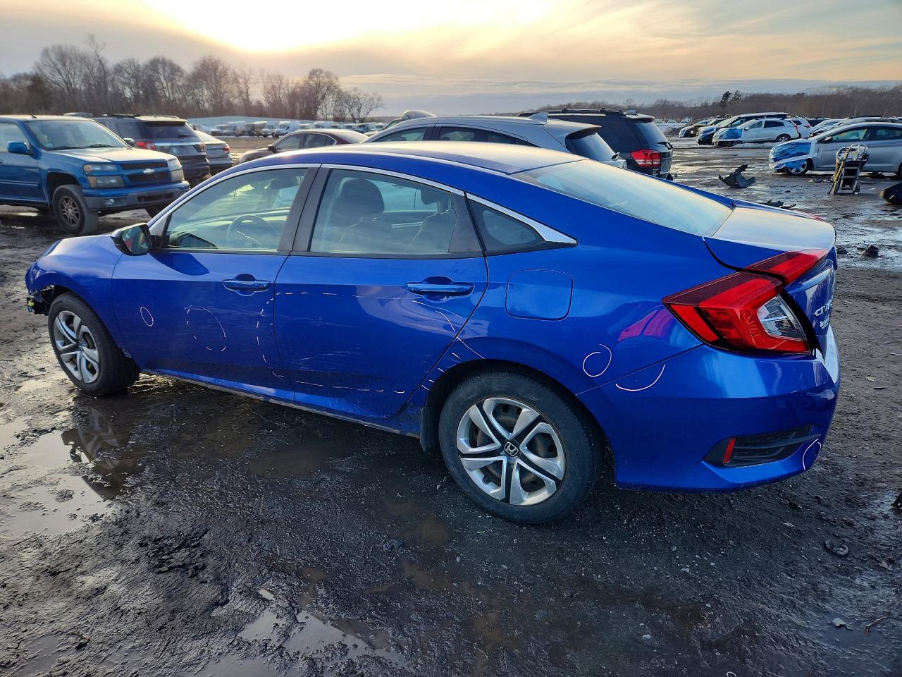 2017 HONDA CIVIC LX photo 2