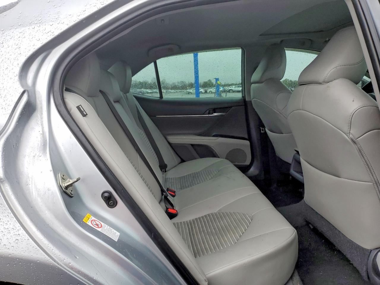 2018 TOYOTA CAMRY L photo 19