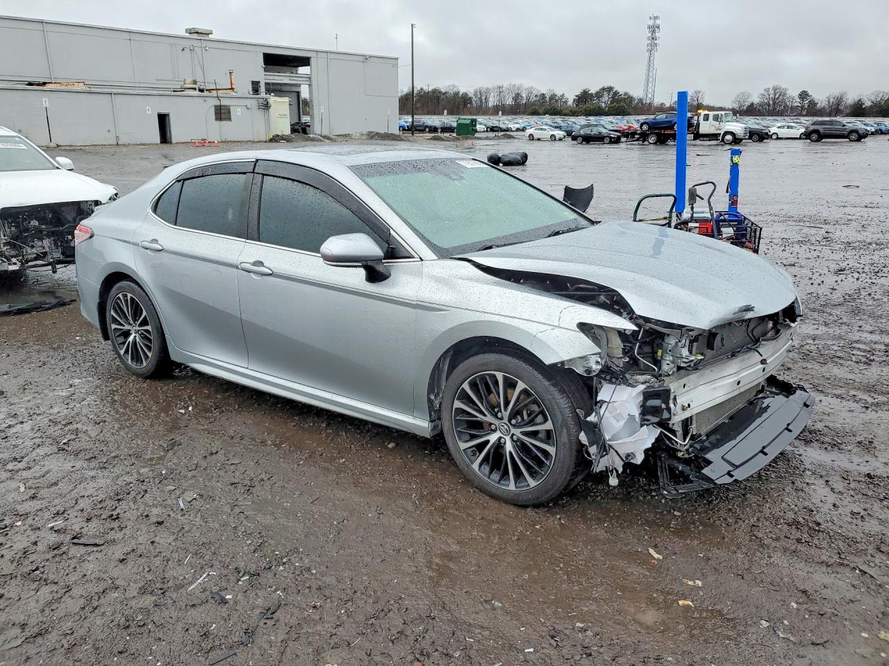 2018 TOYOTA CAMRY L photo 7