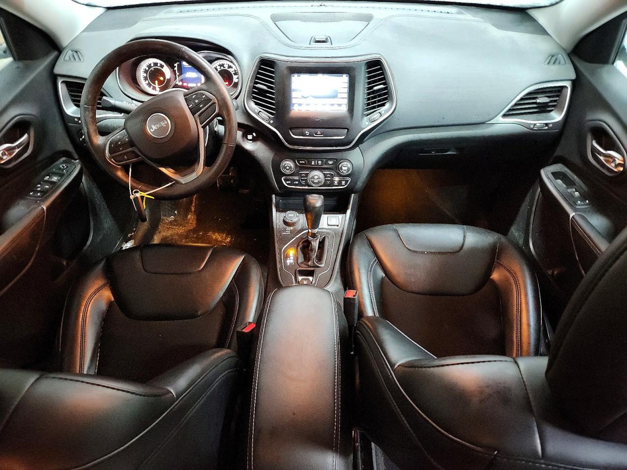 2019 JEEP CHEROKEE LATITUDE PLUS photo 8