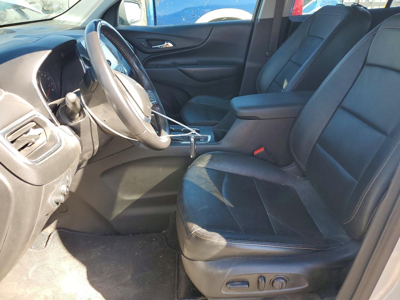 2021 CHEVROLET EQUINOX LT photo 25