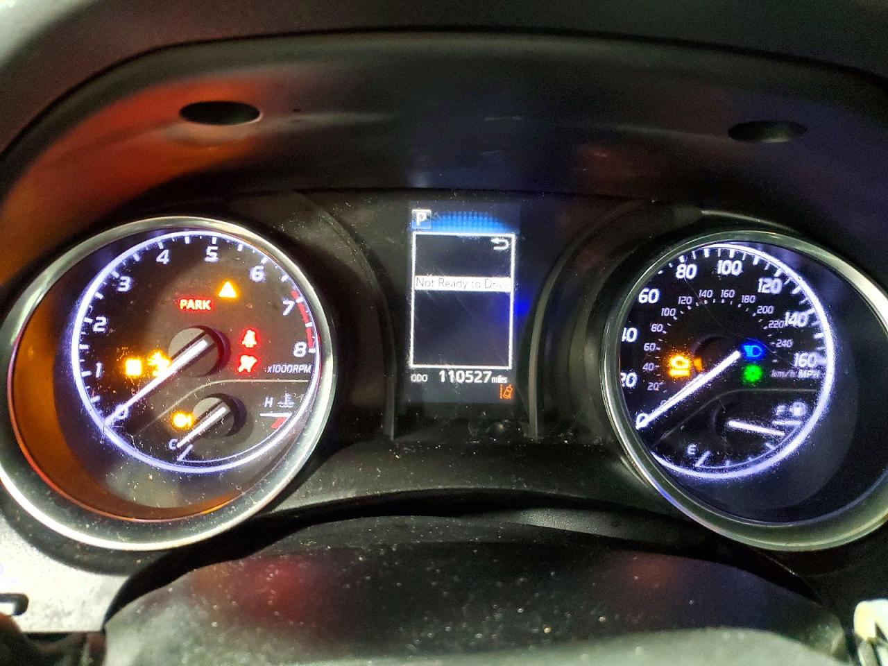 2019 TOYOTA CAMRY LE photo 17