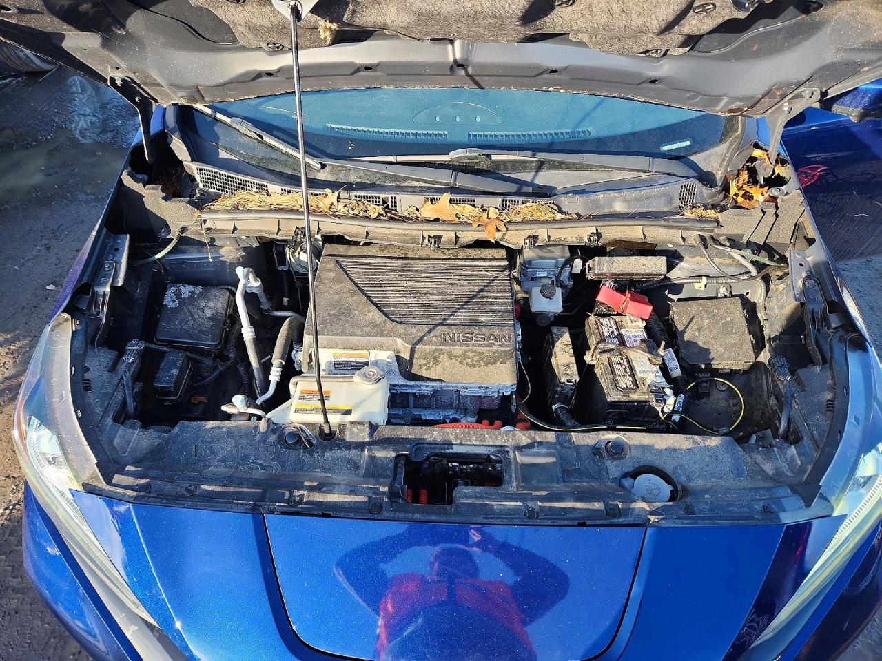 2020 NISSAN LEAF SV PLUS photo 11