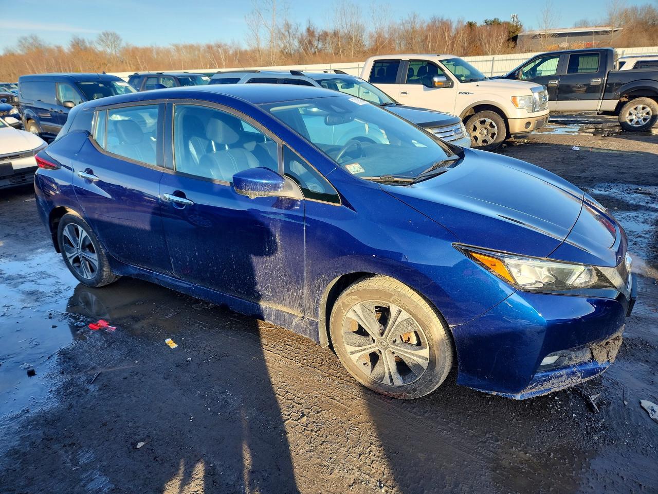 2020 NISSAN LEAF SV PLUS photo 4