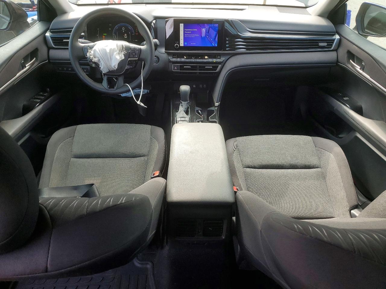 2025 TOYOTA CAMRY XSE photo 22
