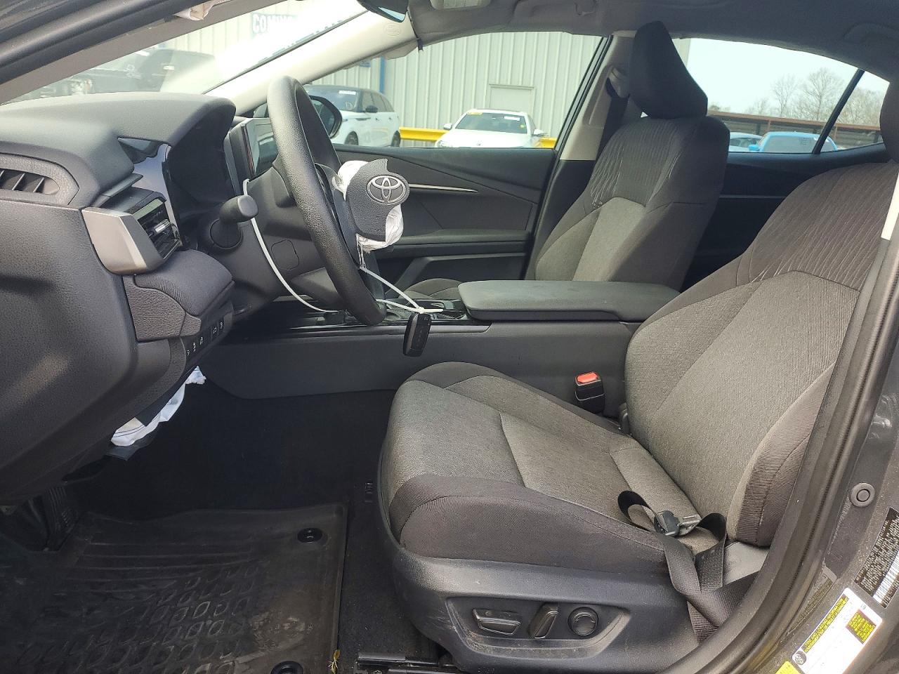 2025 TOYOTA CAMRY XSE photo 19