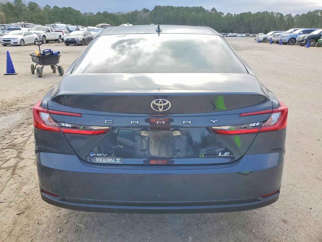 2025 TOYOTA CAMRY XSE photo 16