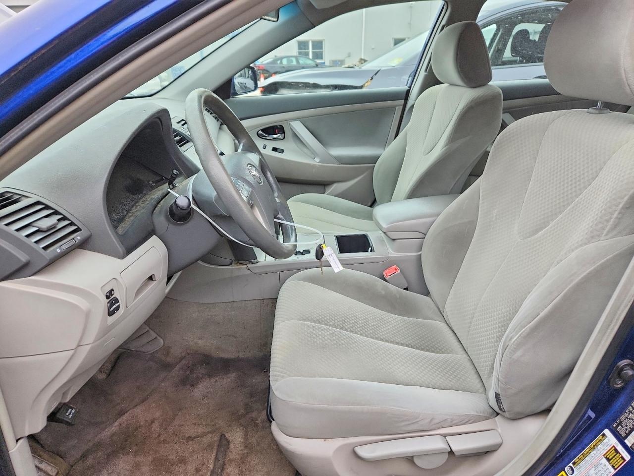 2009 TOYOTA CAMRY BASE photo 19