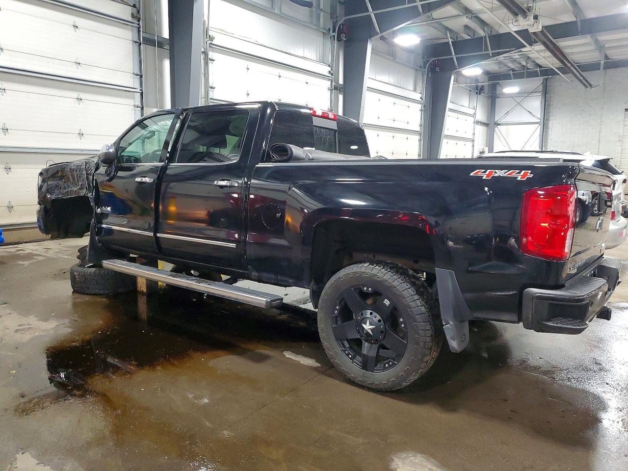 2017 CHEVROLET SILVERADO K1500 HIGH COUNTRY photo 2