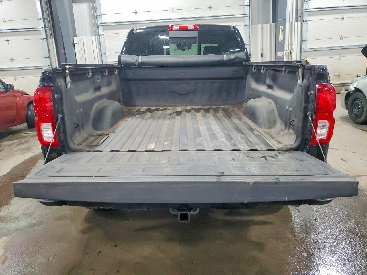 2017 CHEVROLET SILVERADO K1500 HIGH COUNTRY photo 6