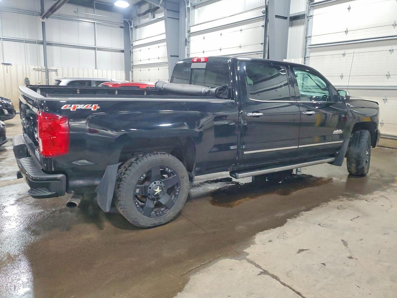 2017 CHEVROLET SILVERADO K1500 HIGH COUNTRY photo 3