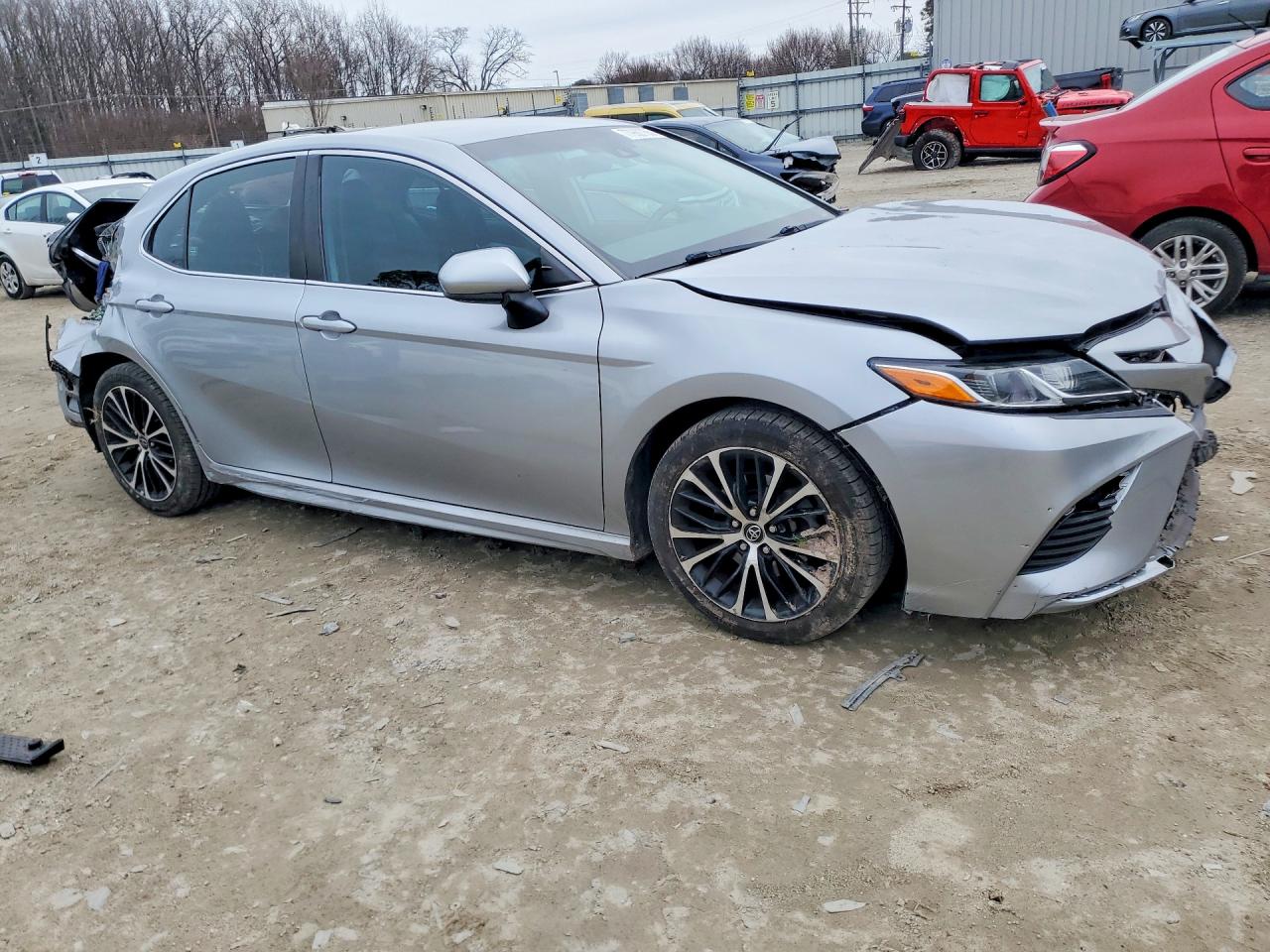 2020 TOYOTA CAMRY SE photo 7