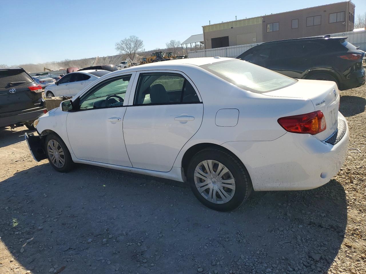2010 TOYOTA COROLLA LE photo 3