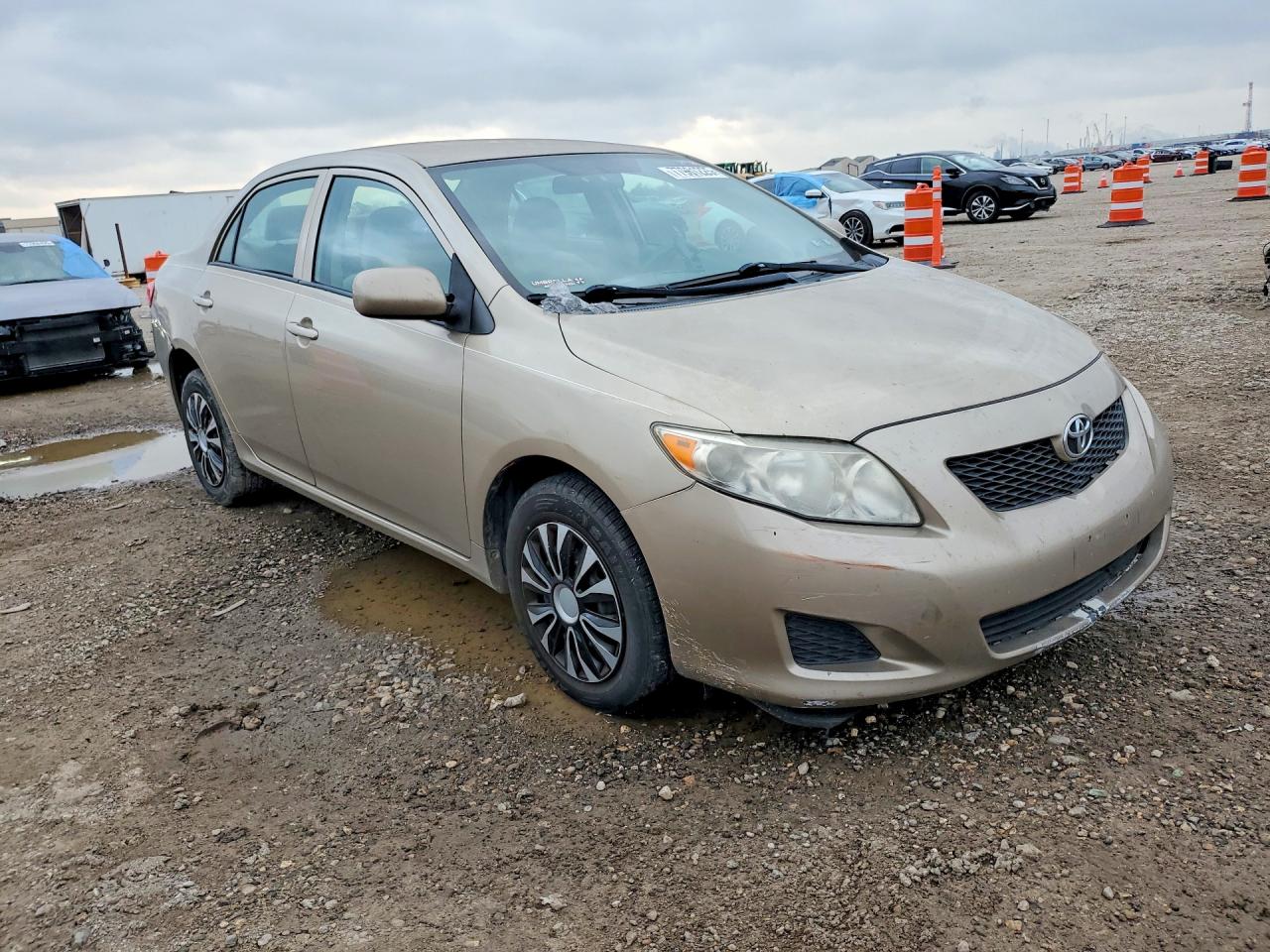2010 TOYOTA COROLLA LE photo 4