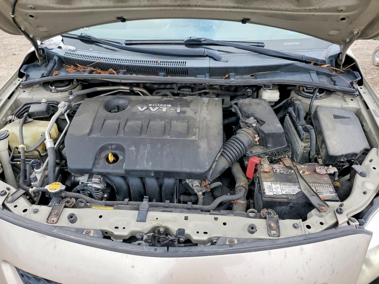2010 TOYOTA COROLLA LE photo 11
