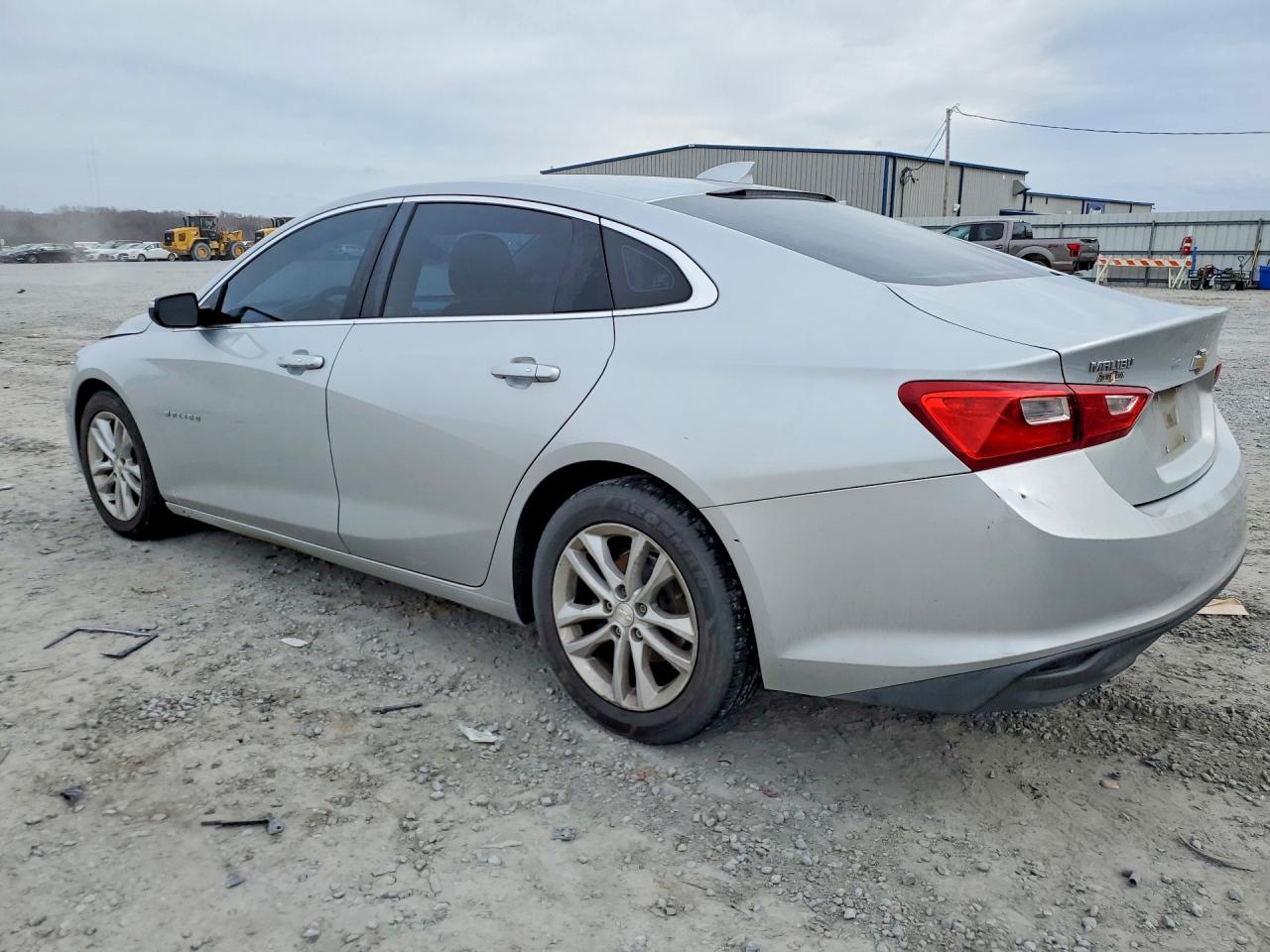 2017 CHEVROLET MALIBU LT photo 3